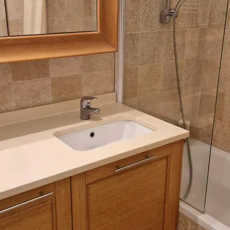 Apartament F3, 4 Pers-centre Ville-standing- Domaine De La Baie - - Ref Znjmvm *