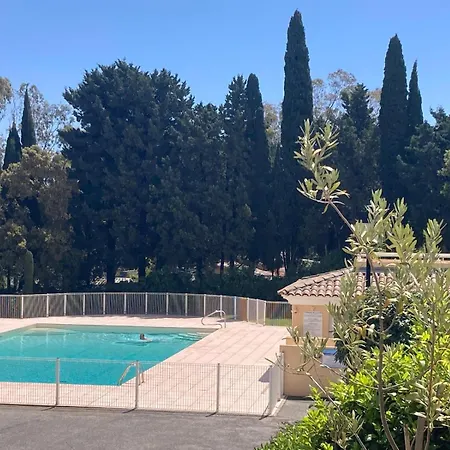 F3, 4 Pers-centre Ville-standing- Domaine De La Baie - - Ref Znjmvm * Cavalaire-sur-Mer