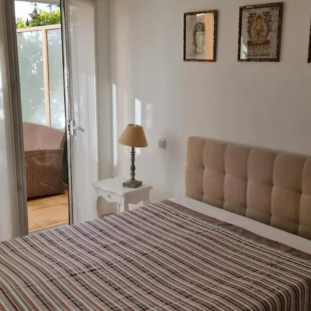 Apartament F3, 4 Pers-centre Ville-standing - *